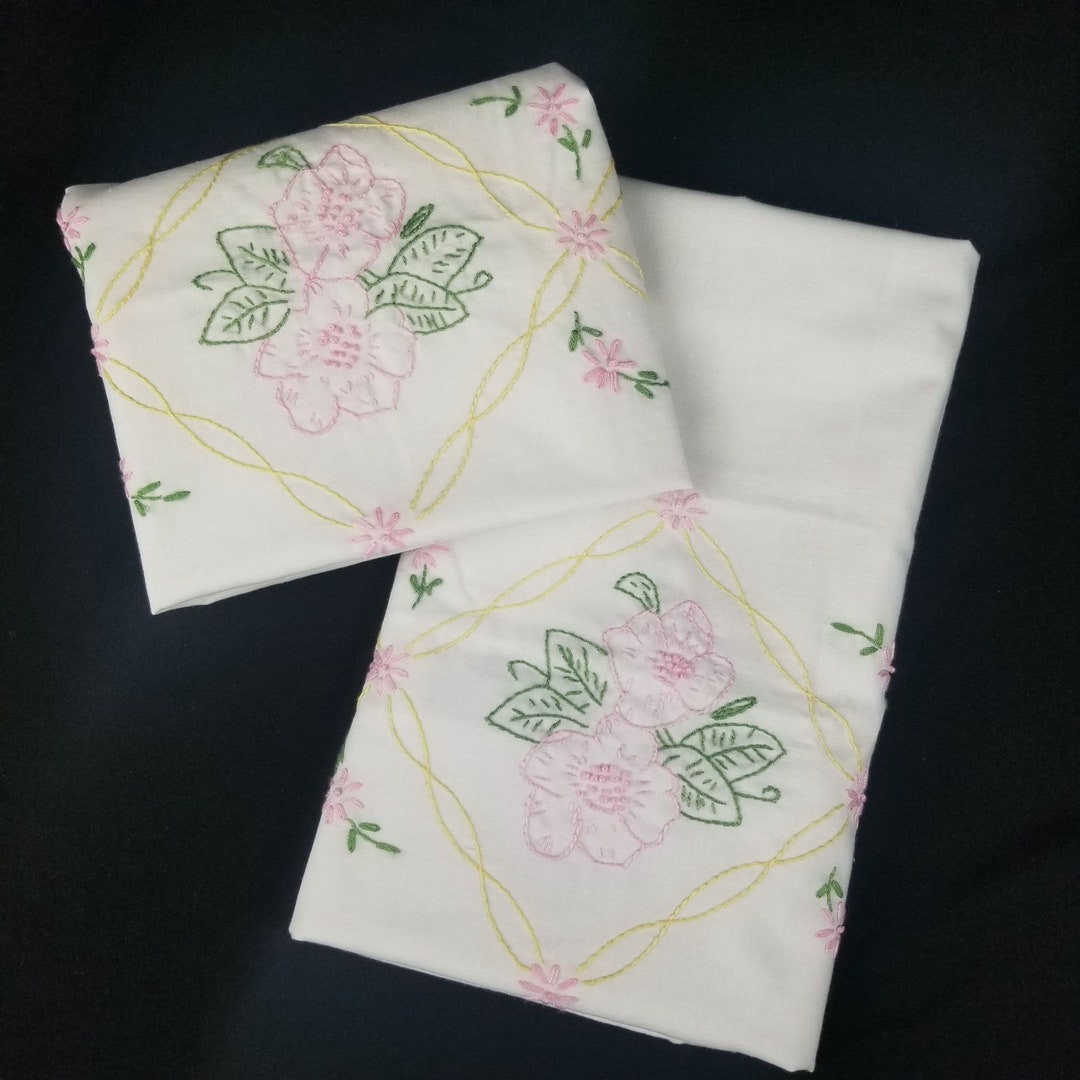 2 Vintage Embroidered Floral Standard Pillow Cases Jcpenney Etsy