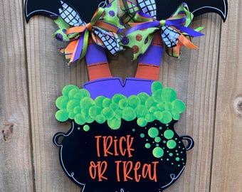 Halloween Door Hanger, Witch Door Hanger, Witch Wreath, Halloween Wreath, Halloween, Halloween Decor, Witch Cauldron, Witch Feet, Witch Legs