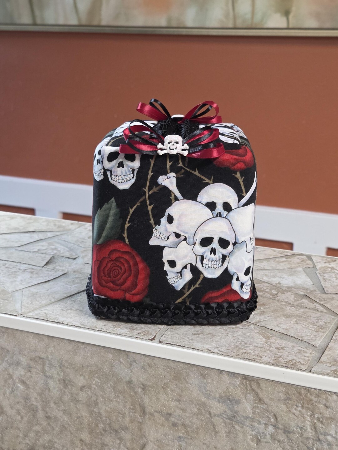 Skull Box With Roses Handmade Tissue Box Cover: Skulls and Roses Fabric With Black and Red ...