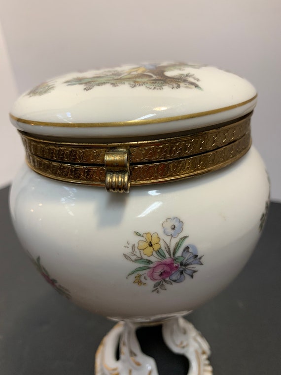 1950s Porcelain Hand Painted Trinket Jar - image 6