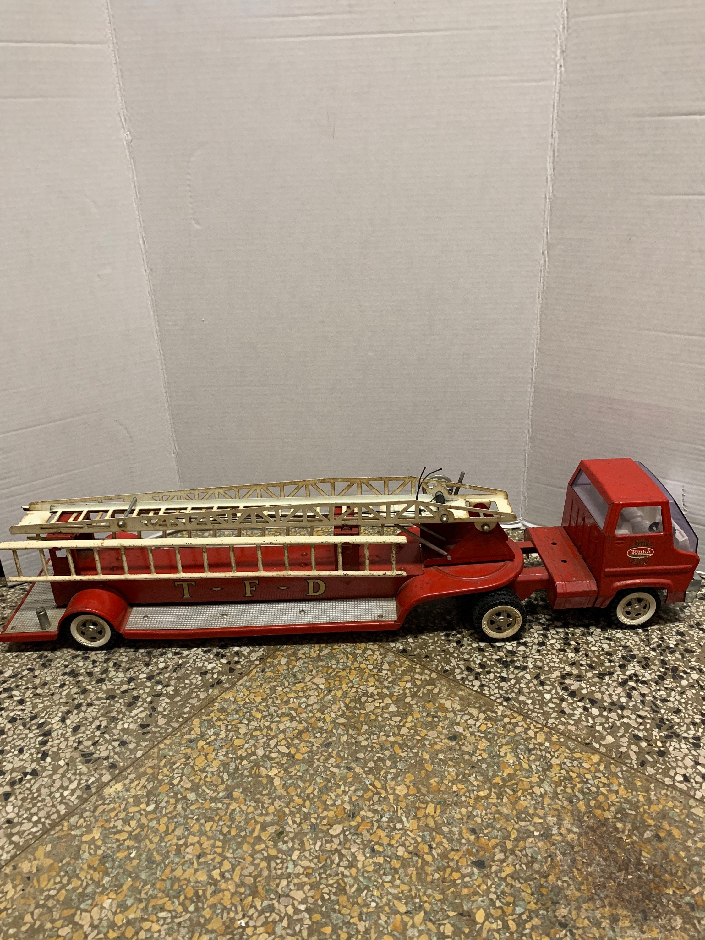 Tonka Ladder Truck - Etsy Tonka Ladder Truck - Etsy