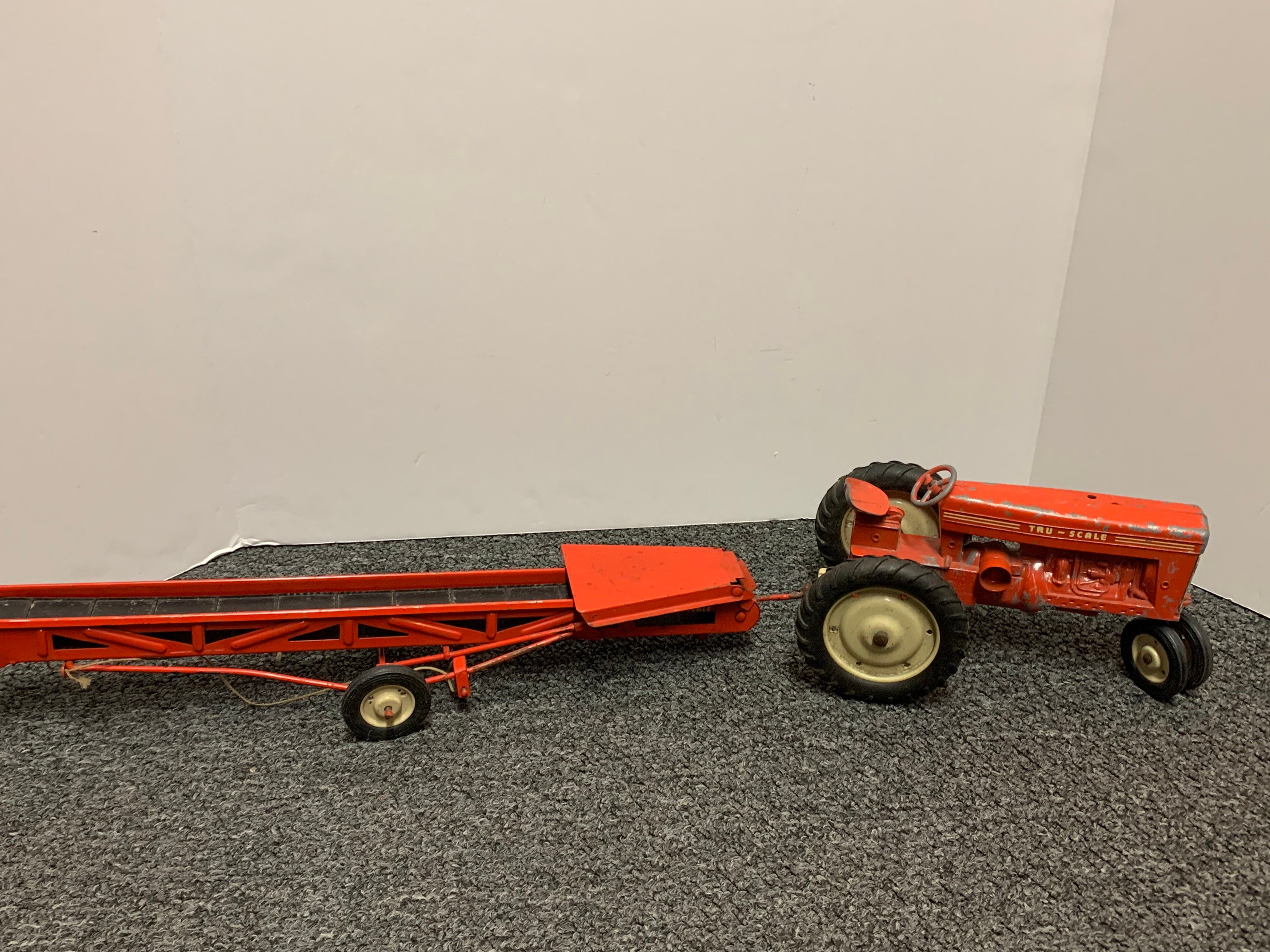 Farm Tractors Tru Scale Toy Tractors Sold At Auction: Tru-Scale