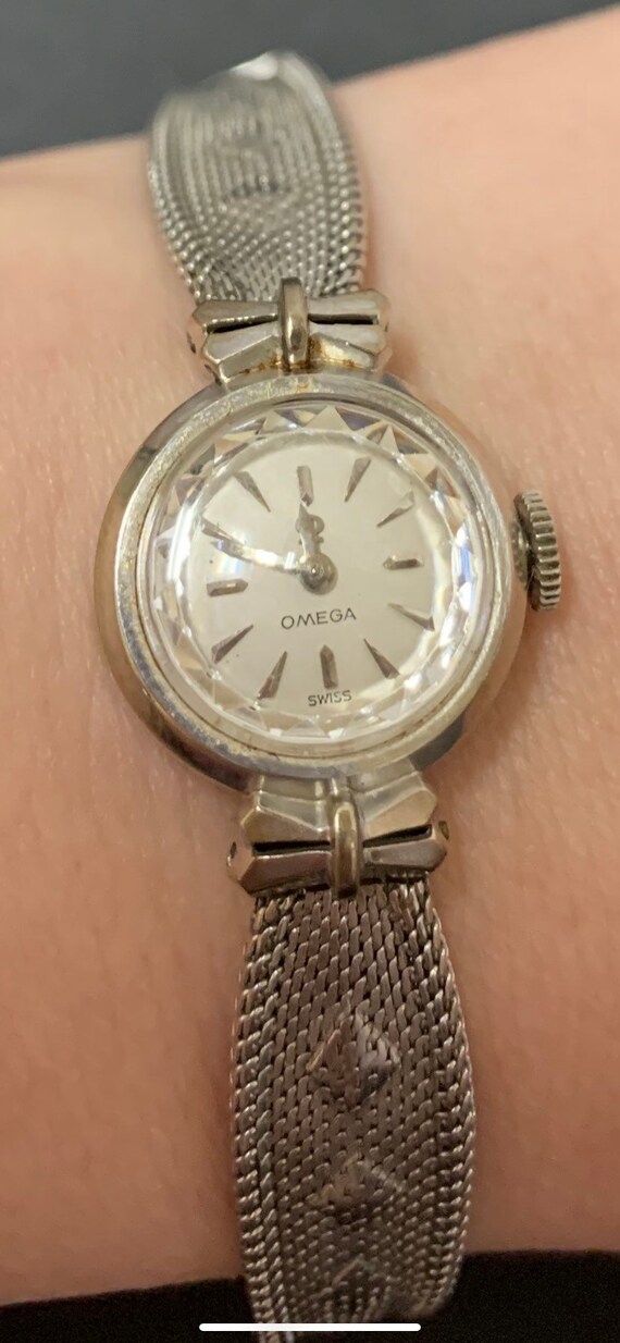 Vintage 1970s Omega Womens Watch 10K 