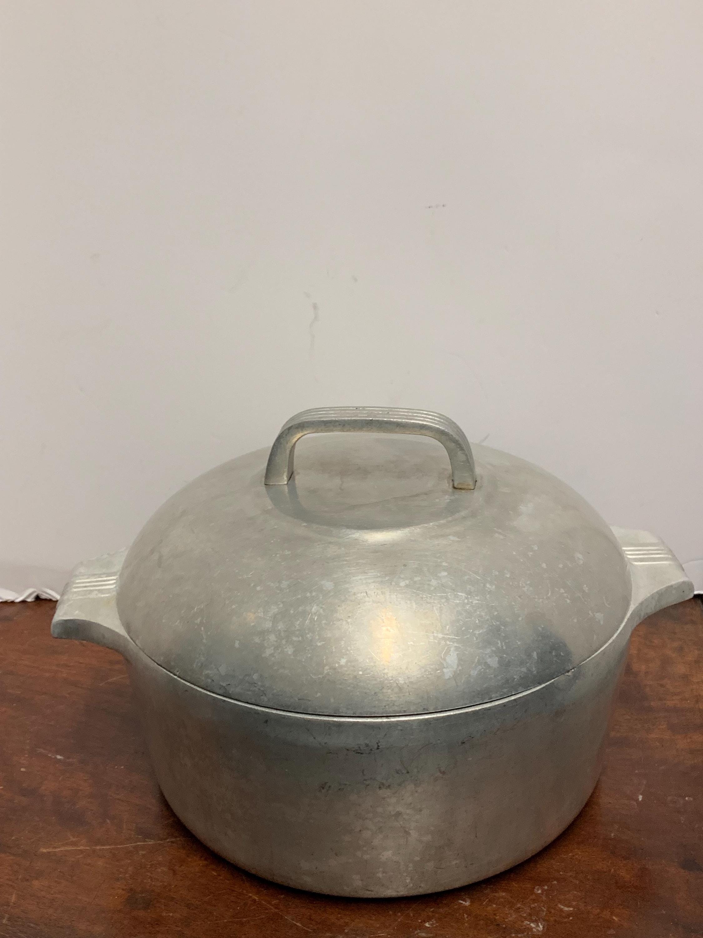Vintage 1940'S ビンテージWAGNER WARE 筆記体 ワグナー マグナ