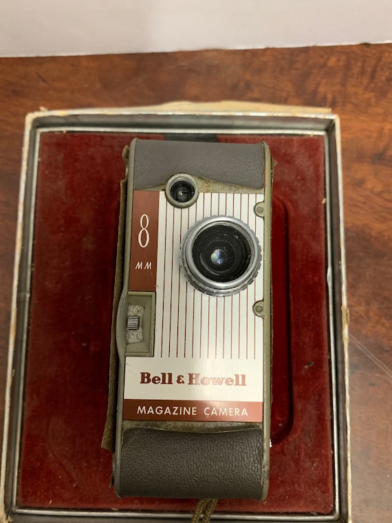Vintage Bell and Howell 8 Mm Magazine Camera - Etsy Vintage Bell and Howell 8 Mm Magazine Camera - Etsy