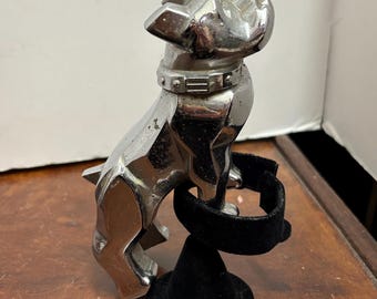 Vintage Chrome Mack Truck Dog Hood Ornament