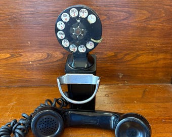 Antique 1940s Western Electric Space Saver Telephone
