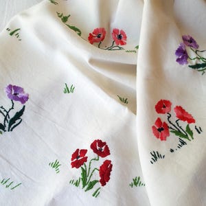 RESERVED-STANTON. Vintage Square Tablecloth With Red Poppies And More. Hand Embroidered White Linen Tablecloth. Vintage Table Linen For Tea