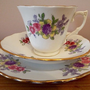 Vintage Teacup and Saucer, English Bone China Teacup Trio, Floral Teacup Gift Set. A pretty 1930s teaset for an afternoon tea party!