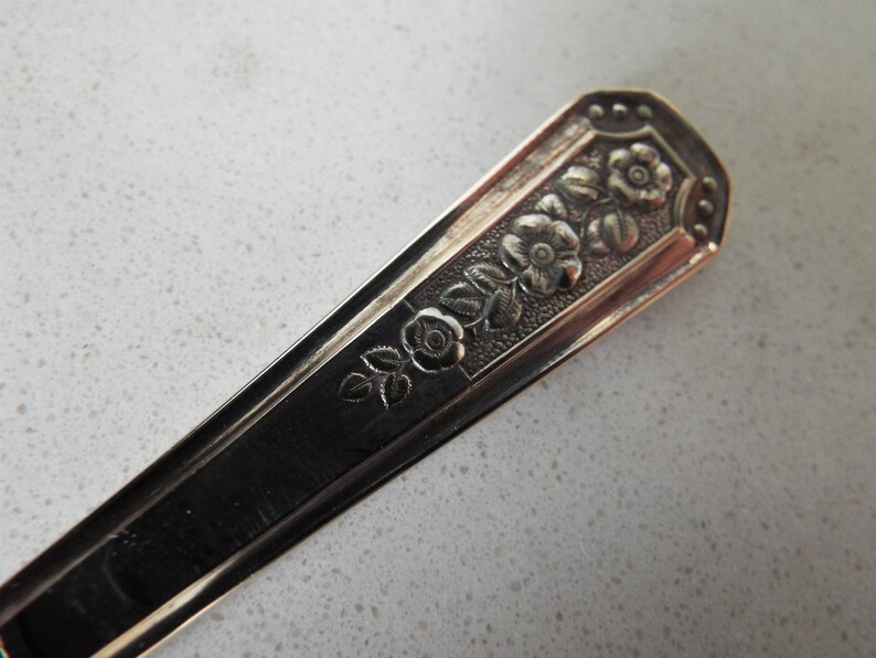 Vintage Butter Knife. 1950s English Silver Plate Butter Knife With Flower Pattern Handle. Perfect For An Afternoon Tea Party Or Cream Tea image 5