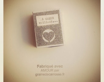 Mini happiness which contains a brave heart
