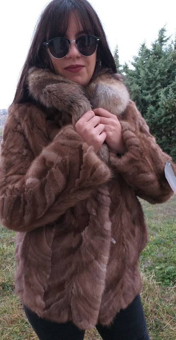 Cappotto In Vera Pelliccia Di Visone Multicolore Con Collo Di Volpe - Colletto Inglese