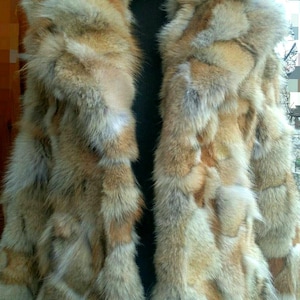 RED FOX Waisted jacket with Large collar!Brand New Real Natural Genuine Fur!