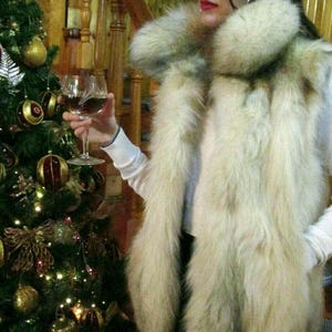 Finn Raccoon Fur Vest!Brand New Real Natural Genuine Fur