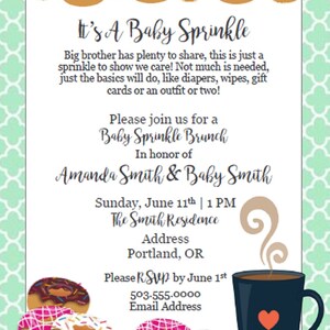Op de afbeelding: Een Baby Sprinkle-uitnodiging met een donutthema. De uitnodiging is voor een brunch ter ere van Amanda Smith & Baby Smith. Het evenement vindt plaats op zondag 11 juni om 13:00 uur in The Smith Residence in Portland, OR. RSVP voor 1 juni. Het telefoonnummer is 503-555.0000.