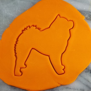 Chow Chow Cookie Cutter #1 - SHARP EDGES - FAST Shipping - Choose Your Own Size!