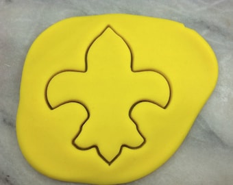 Fleur de Lis Cookie Cutter - SHARP EDGES - FAST Shipping - Choose Your Own Size!