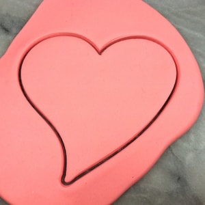 Geschwungenes Herz Cookie Cutter Outline - SCHARFE KANTEN - SCHNELLER Versand - Wählen Sie Ihre eigene Größe!