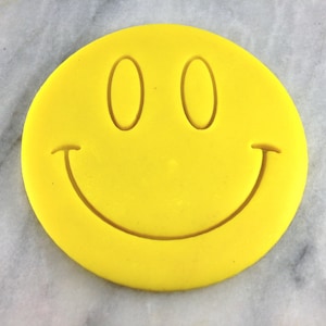 Smiley Face Emoji Cookie Cutter Detailed SHARP EDGES FAST Shipping ...