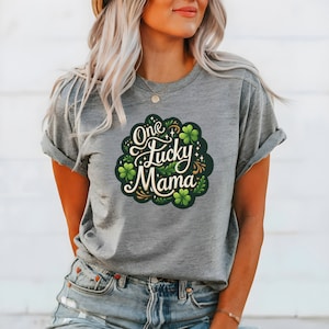 One Lucky Mama Women&#39;s St Patricks Tshirt