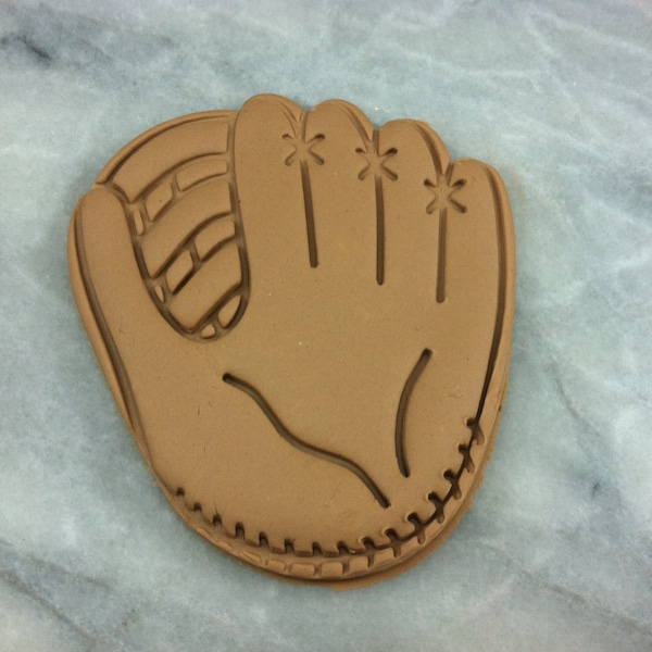 Baseball Glove Detailed Cookie Cutter - SHARP EDGES - FAST Shipping - Choose Your Own Size!