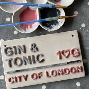 GIN & TONIC-Gin Gifts-Garden Plaques-London Street Signs-Gin and tonic gifts-Home Bar-love gin-Cocktail Sign-Garden signs-GnT-Patio Signs