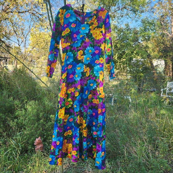 Vintage 60s Flower Power Maxi Hostess Dress Groov… - image 3