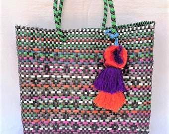 small oaxacan handwoven plastic tote with pompom, mercado bag, mexican bags, handwoven bags, mexican plastic bag