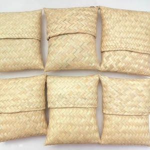 set of 6 natural palm handwoven baskets, palm baskets, small baskets for jewelry, coins, earphones, handwoven baskets.