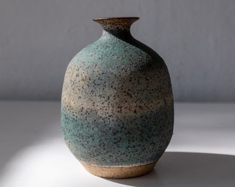 Charles Counts Studio Pottery Wietpot