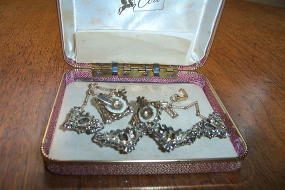 Jewelry Set includes Necklace and Clip Earrings o… - image 4