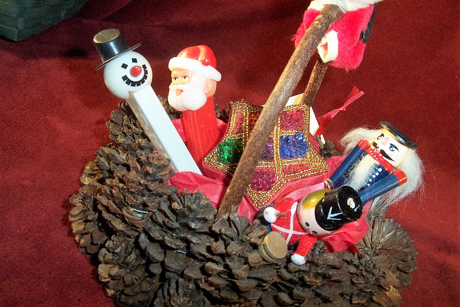 Baby Boomer Nostalgic Christmas Gift Pinecone Basket Filled | Etsy