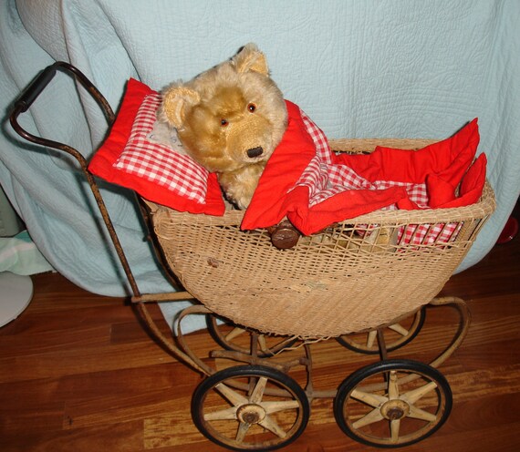 Wicker Antique Baby Buggy Doll Carriage Pram Victorian Display