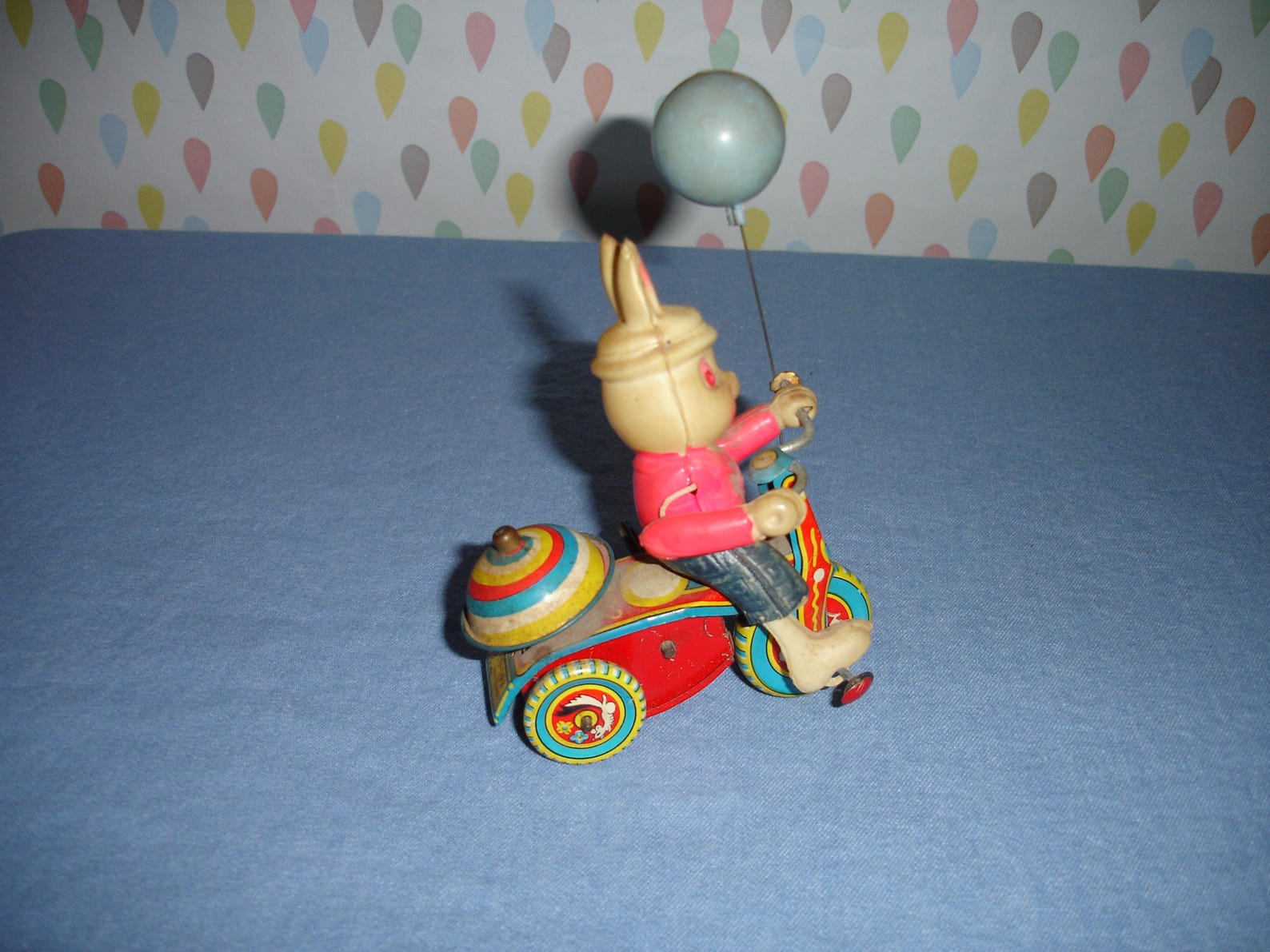 Toy Bell Cycle Rabbit 1950's Suzuki Tin Lithograph Celluloid Wind up ...