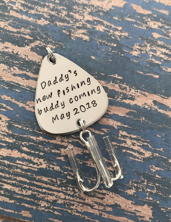 Daddy's New Fishing Buddy Fishing Lure Hand Stamped With Date, Engraved Lure,  Baby Announcement, Fishing Baby Gift, Baby Gift 