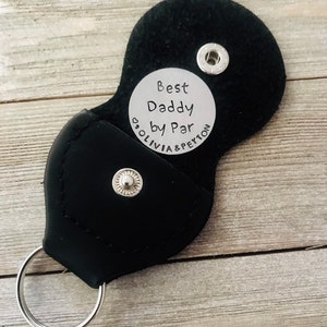 Best Dad by Par - Father&#39;s Day - kick putt - Aluminum Golf Ball Marker - Black Case - gift for Dad - golf gift - golfing gift