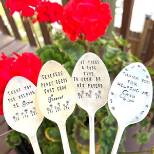 It takes a long time to grow an old friend, plant marker, plant stake, garden marker, plant gift, friend gift, garden gift bild 5