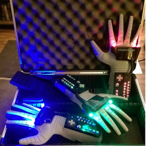 Wearable LED Nintendo Power Glove image 2