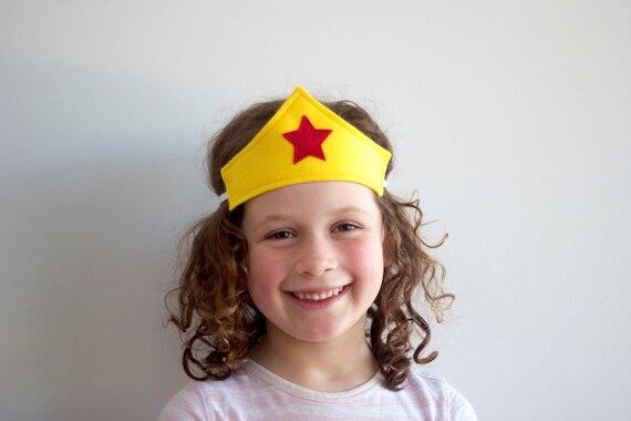 Wonder Woman Cerchietto Costume in similpelle DIADEMA Supereroe NUOVO GOLD