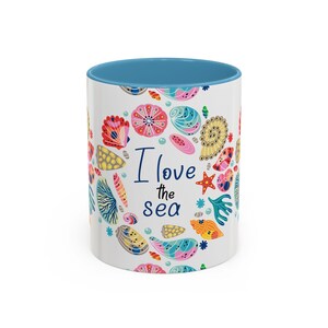 Taza de café con acento (11 oz y 15 oz) - Me encanta el mar
