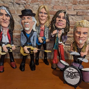The Beatles Skulpturen, Handgemachte Pappmaché Figur, John Lennon,  Paul McCartney, Ringo Starr, George Harrison