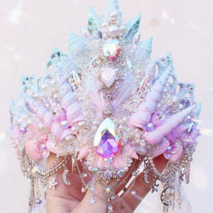 QUEEN of queens sunset aura crown