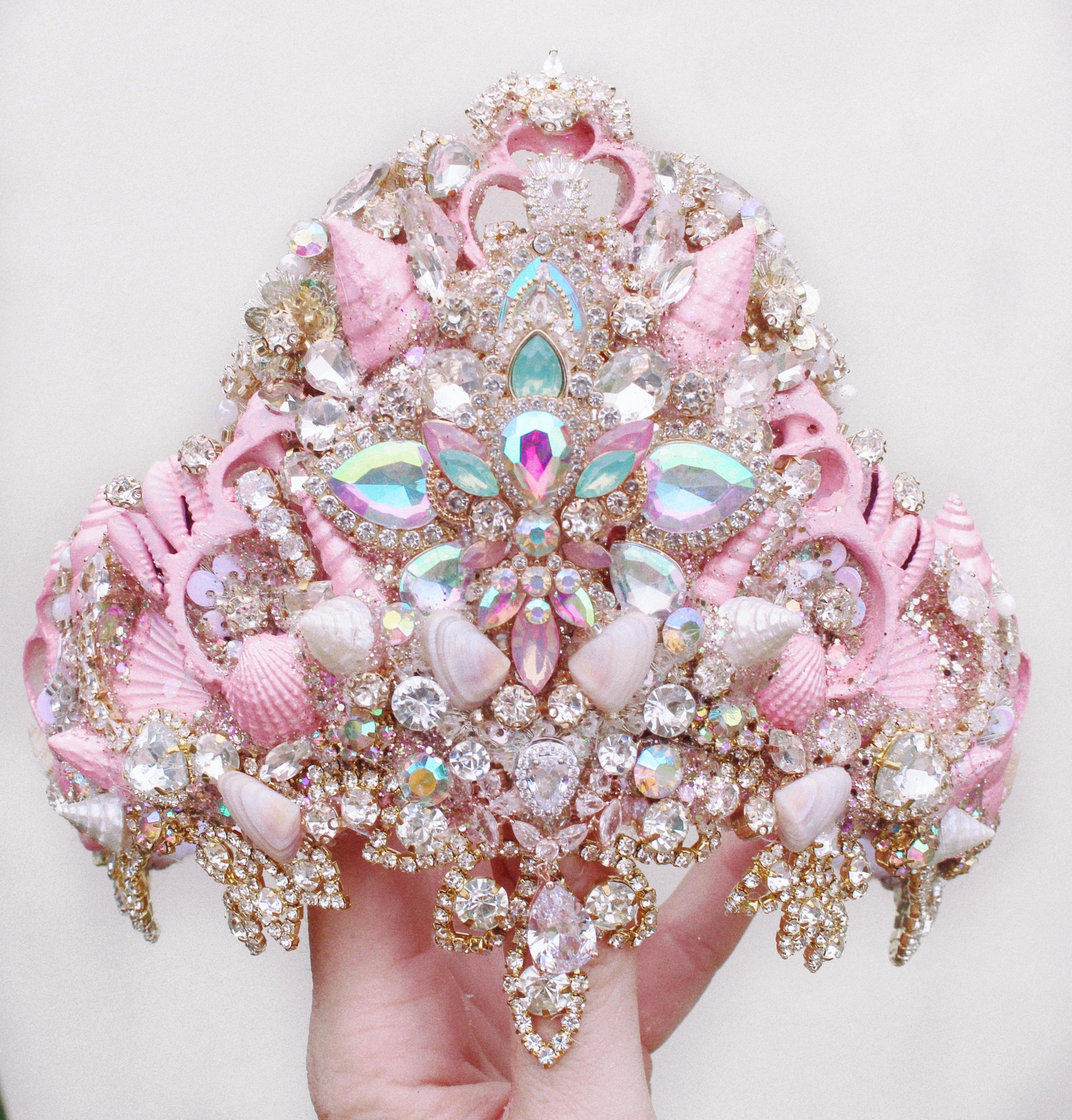 Chelsea’s Flower Crowns Original, One of a Kind, New, Never Worn Amethyst Crown! About — Chelseas Flowercrowns main image 4
