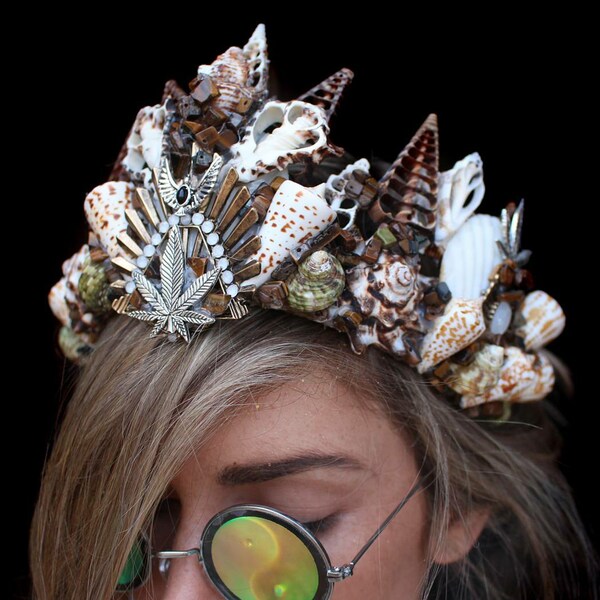Unisex crown