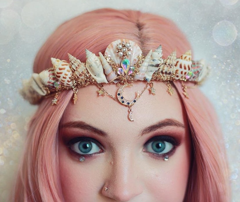 Couronne enfant Petite Sirène en tissu blanc et doré