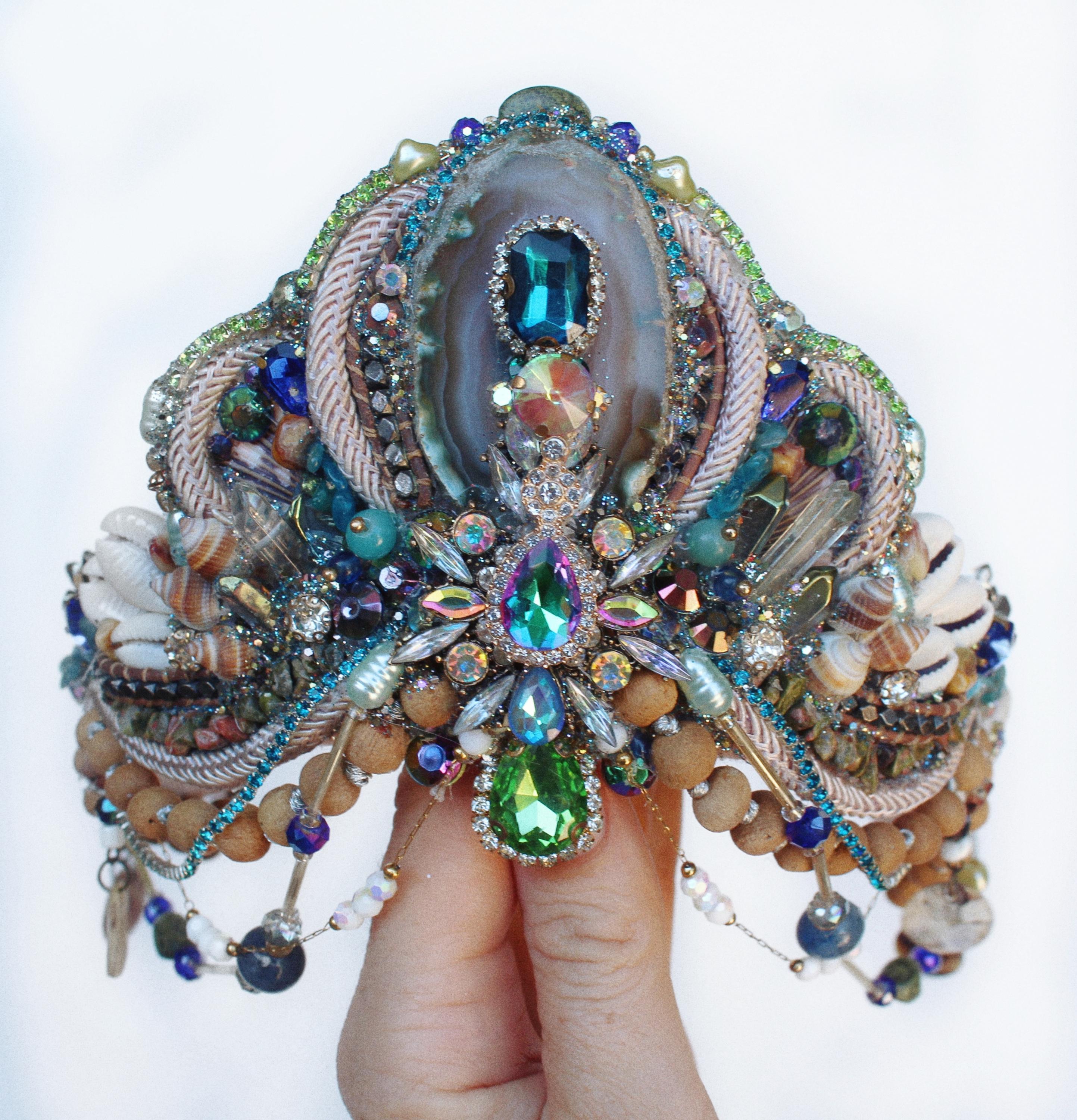 Chelsea’s Flower Crowns Original, One of a Kind, New, Never Worn Amethyst Crown! About — Chelseas Flowercrowns main image 2
