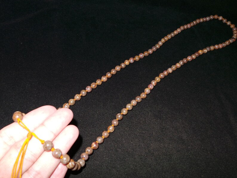 Beautiful Nepal Tibet Round Shaped 100 Conch Shell Fossil Bead Necklace