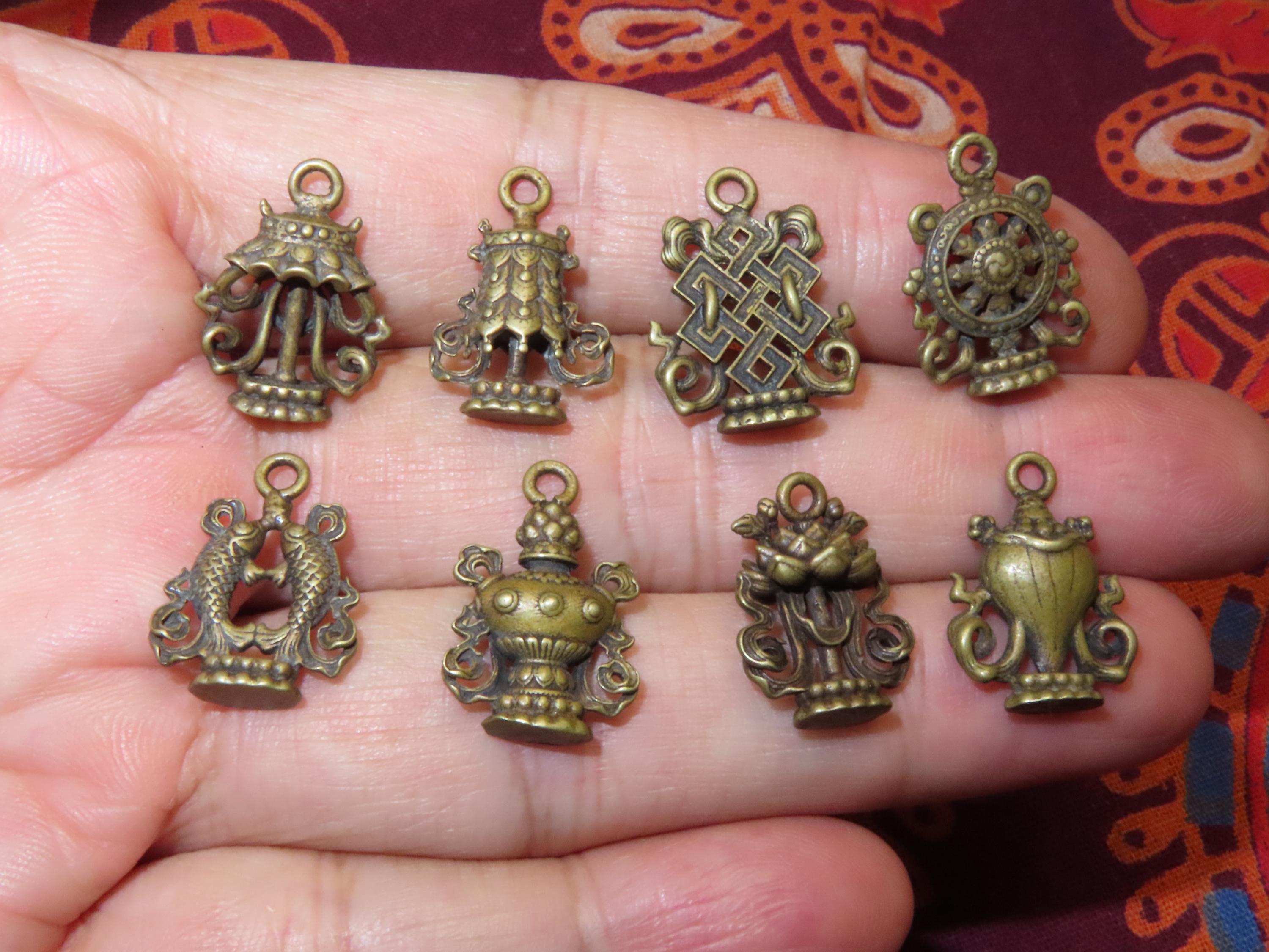 8x Nepal Tibet Buddhist Copper Eight Auspicious Symbols Talisman