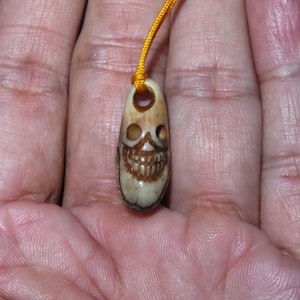 Nepal Tibet Buddhist Carved Citipati Skull Kapala Bone Ornament Pendant (y14)