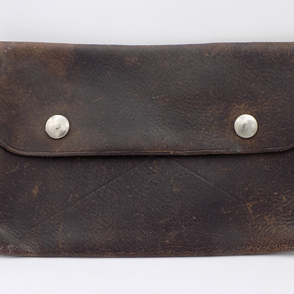 Pochette en cuir,très ancienne pochette,cuir marron,pochette à rabat, XIX siècle,cadeau homme,Deux boutons à pression,Cuir de vachette